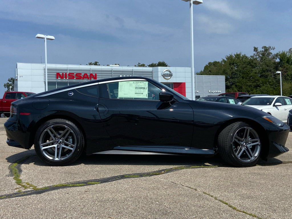 New 2027 Nissan Z Sport w/ Essentials Package (Sport) RWD image 2