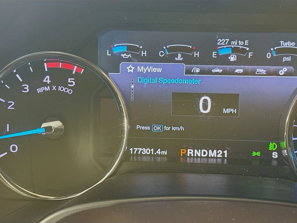 Used 2019 Ford F250 King Ranch w/ FX4 Off-Road Package AWD/4WD image 14