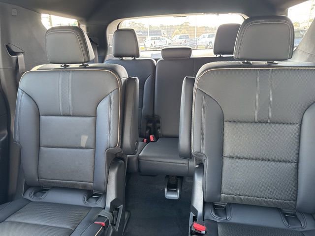 New 2026 Chevrolet Traverse High Country w/ LPO, Floor Liner Package FWD image 13
