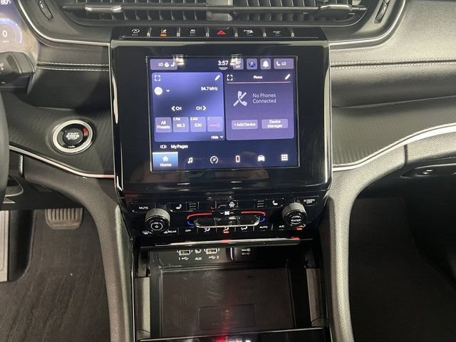 Certified 2023 Jeep Grand Cherokee Laredo w/ Luxury Tech Group I AWD/4WD image 20
