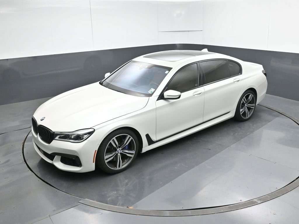 Used 2018 BMW 750i 750i 4D Sedan image 45