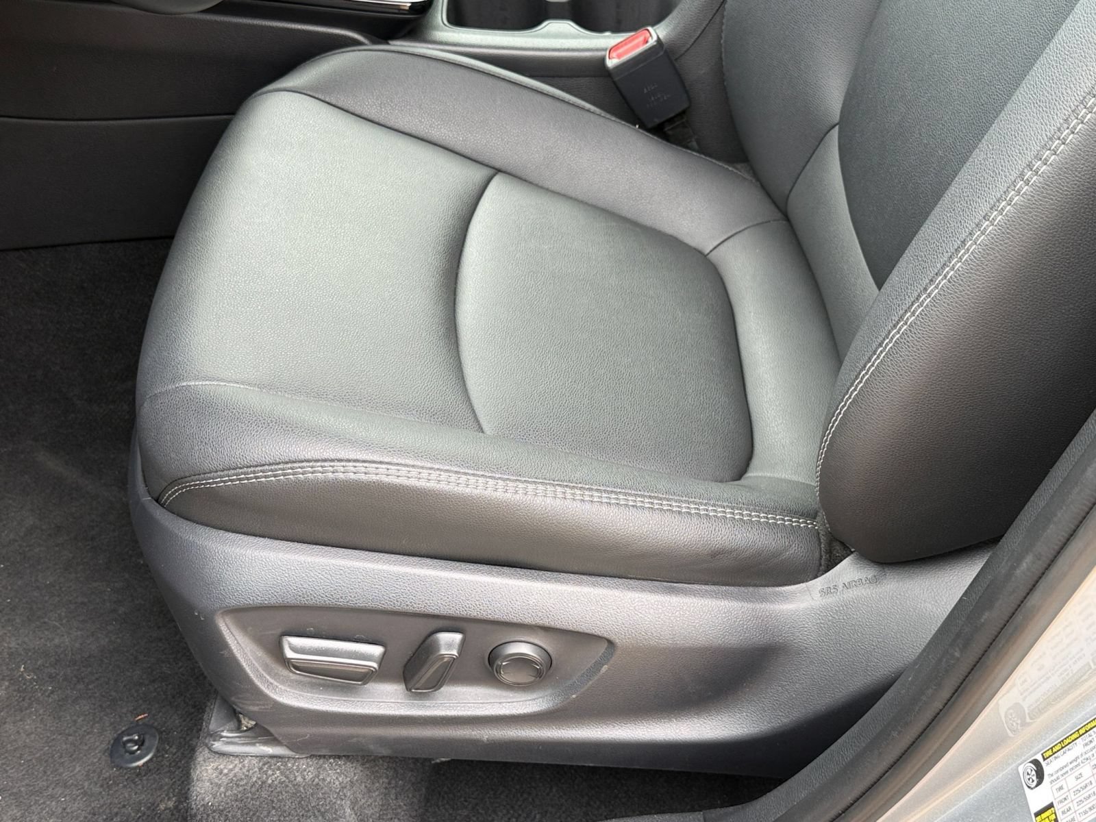 Used 2026 Toyota Corolla Cross XLE FWD image 22