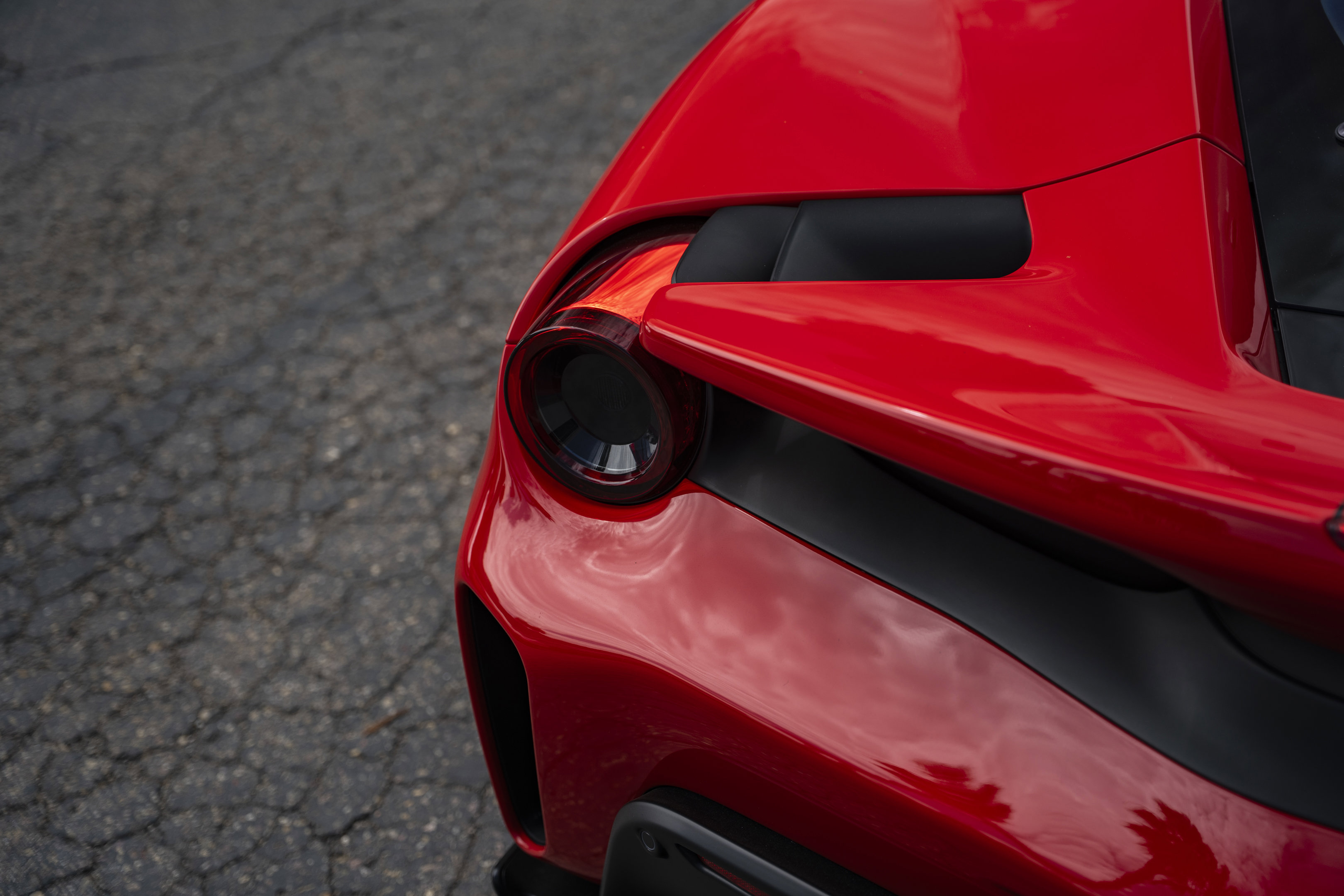 Certified 2020 Ferrari 488 Pista Coupe RWD image 19