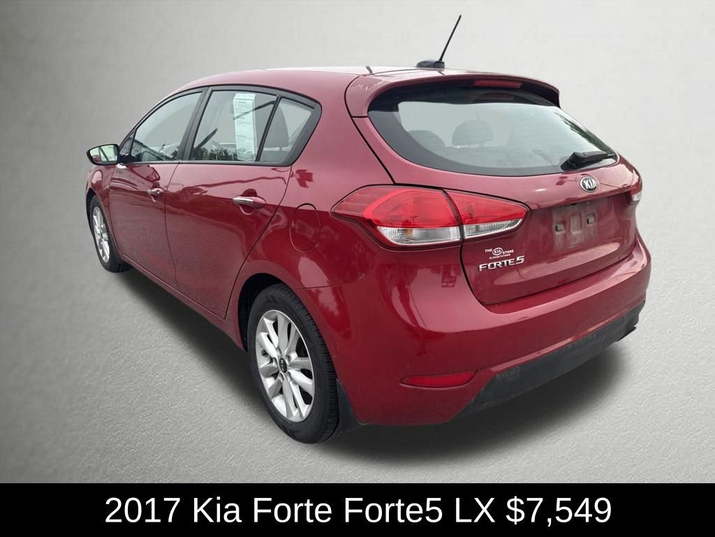 Used 2017 Kia Forte LX w/ Option Group 020 FWD image 5