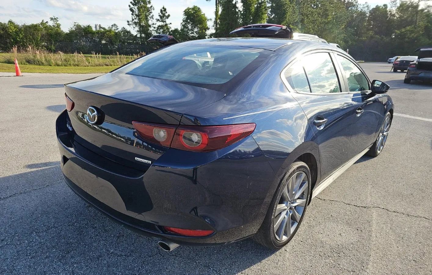 Used 2024 MAZDA MAZDA3 s FWD image 2