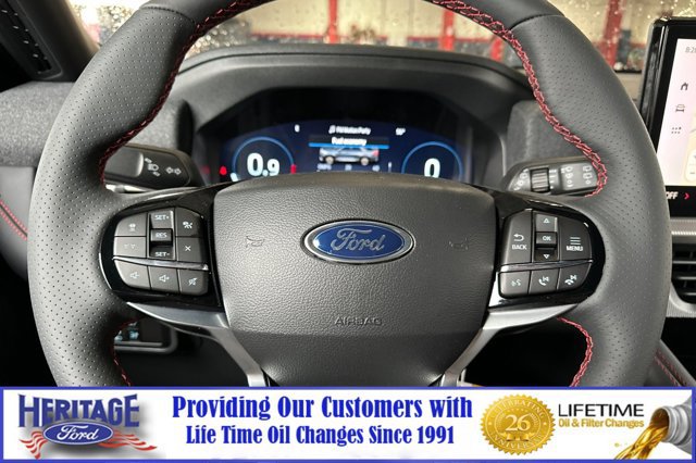 New 2026 Ford Explorer ST-Line w/ ST-Line Street Pack AWD/4WD image 25