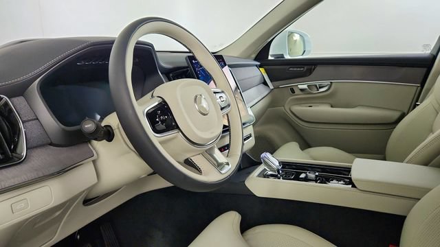 New 2026 Volvo XC90 B6 Ultra w/ Protection Package AWD/4WD image 12