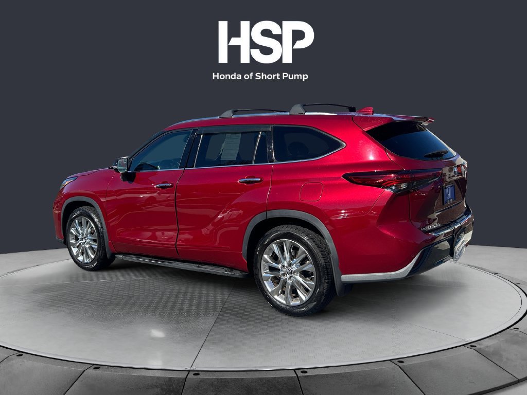 Used 2021 Toyota Highlander Limited AWD/4WD image 3