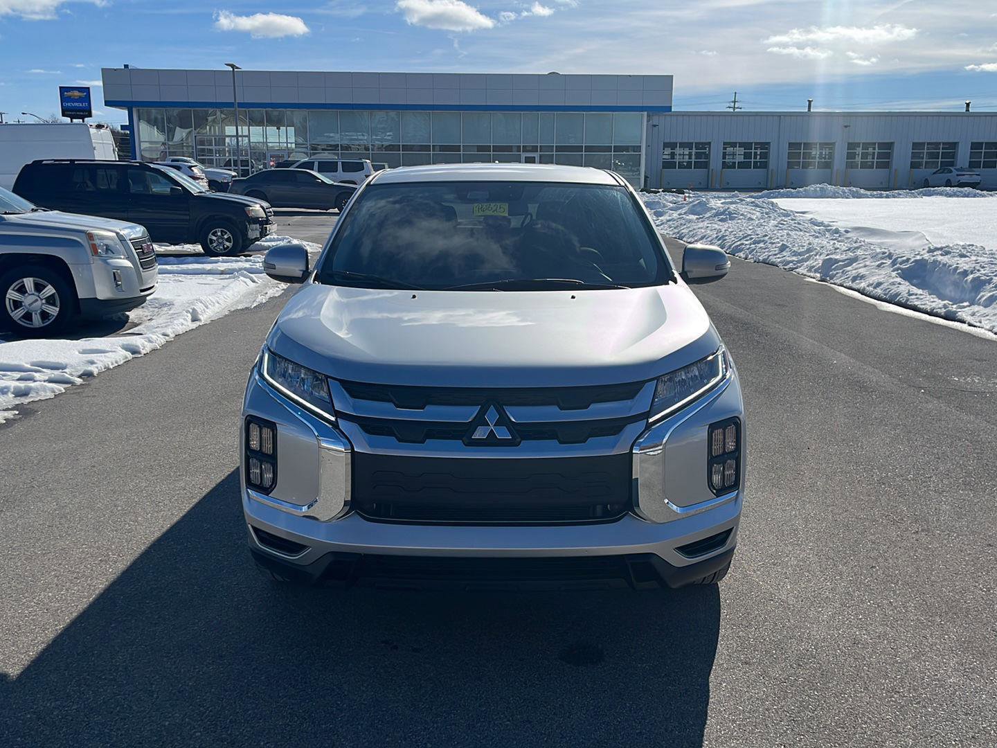 Used 2026 Mitsubishi Outlander Sport ES image 9