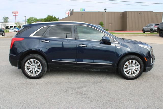 Used 2017 Cadillac XT5 FWD image 4