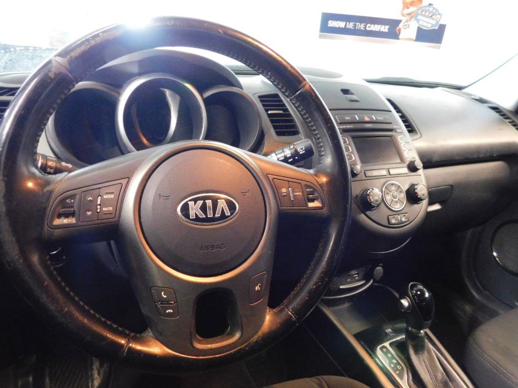 Used 2013 Kia Soul + w/ Audio Pkg FWD image 3