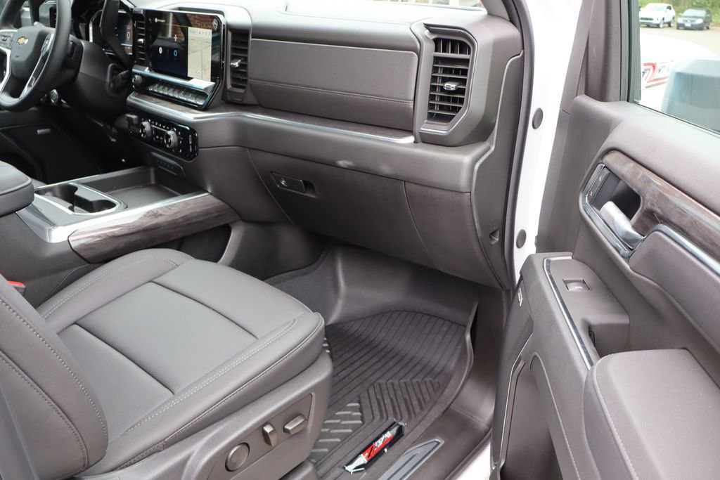 New 2025 Chevrolet Silverado 3500 LTZ w/ LTZ Premium Package image 53