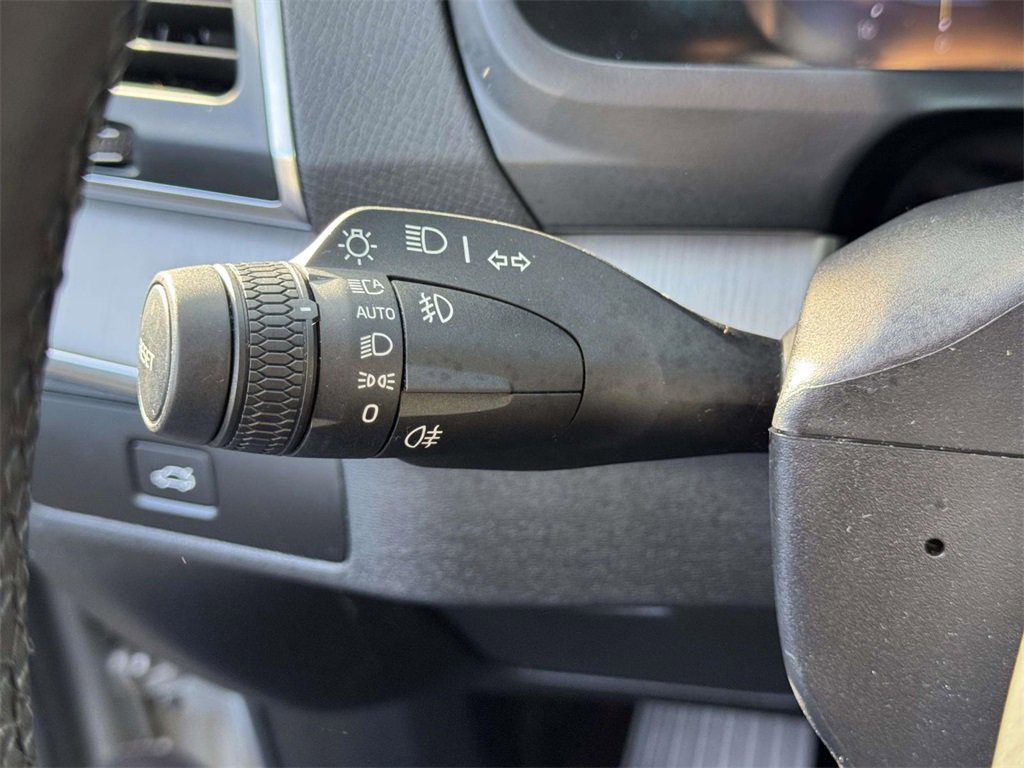 Certified 2024 Volvo XC90 B5 Core w/ Protection Package Premier image 21