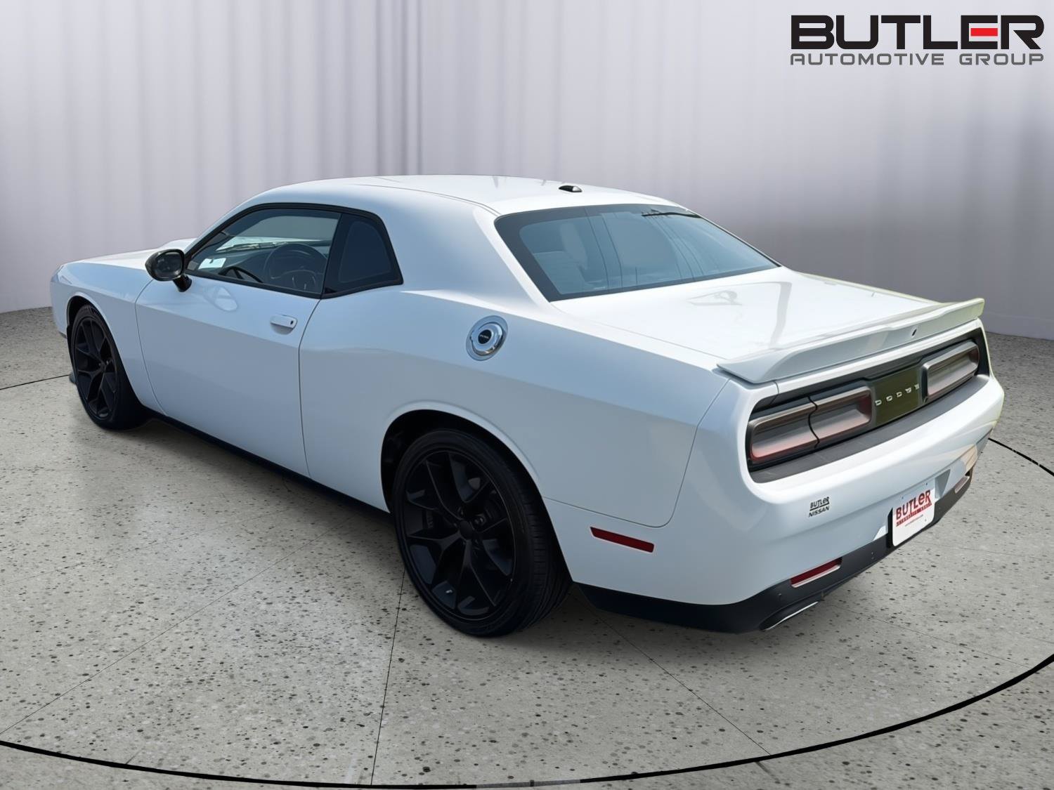 Used 2022 Dodge Challenger GT RWD image 4