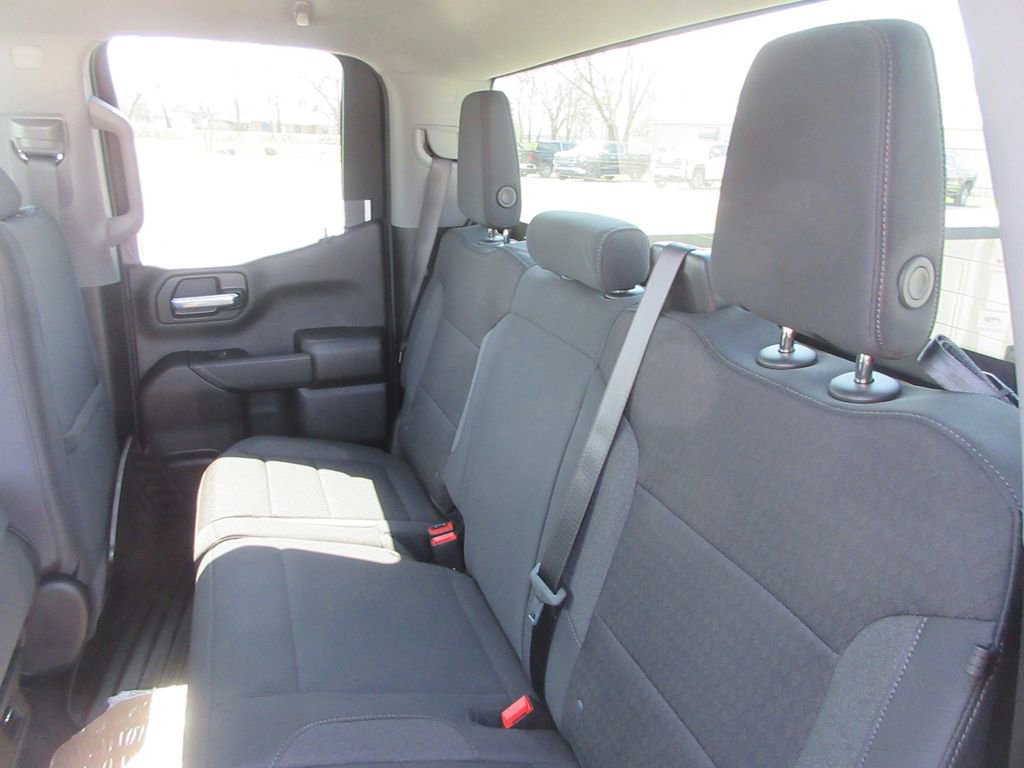New 2026 GMC Sierra 1500 Pro image 13