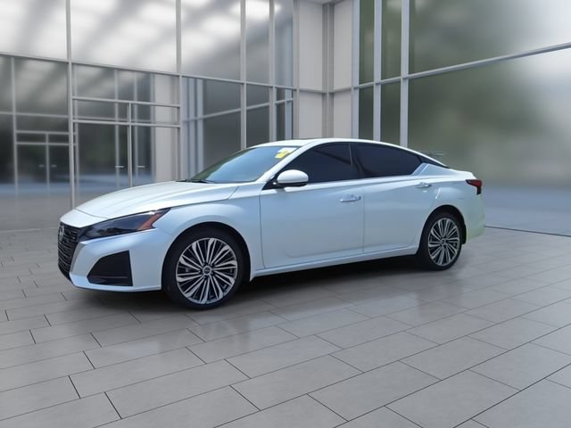 Certified 2025 Nissan Altima 2.5 SL AWD/4WD image 4