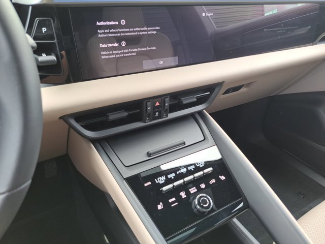 Certified 2024 Porsche Macan 4 Electric image 30