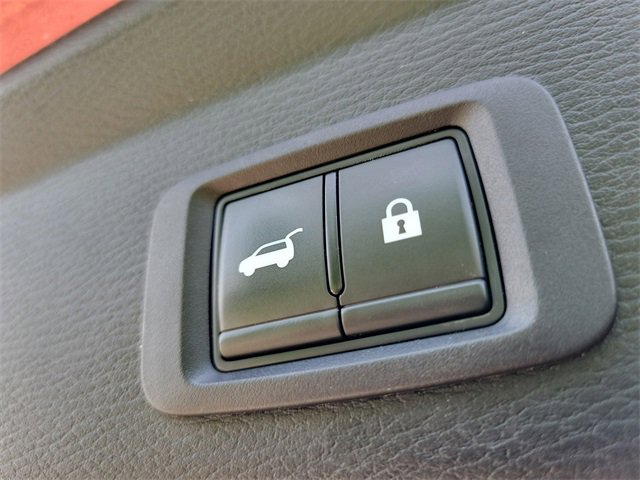 Used 2023 Mitsubishi Outlander SE Black Edition image 32