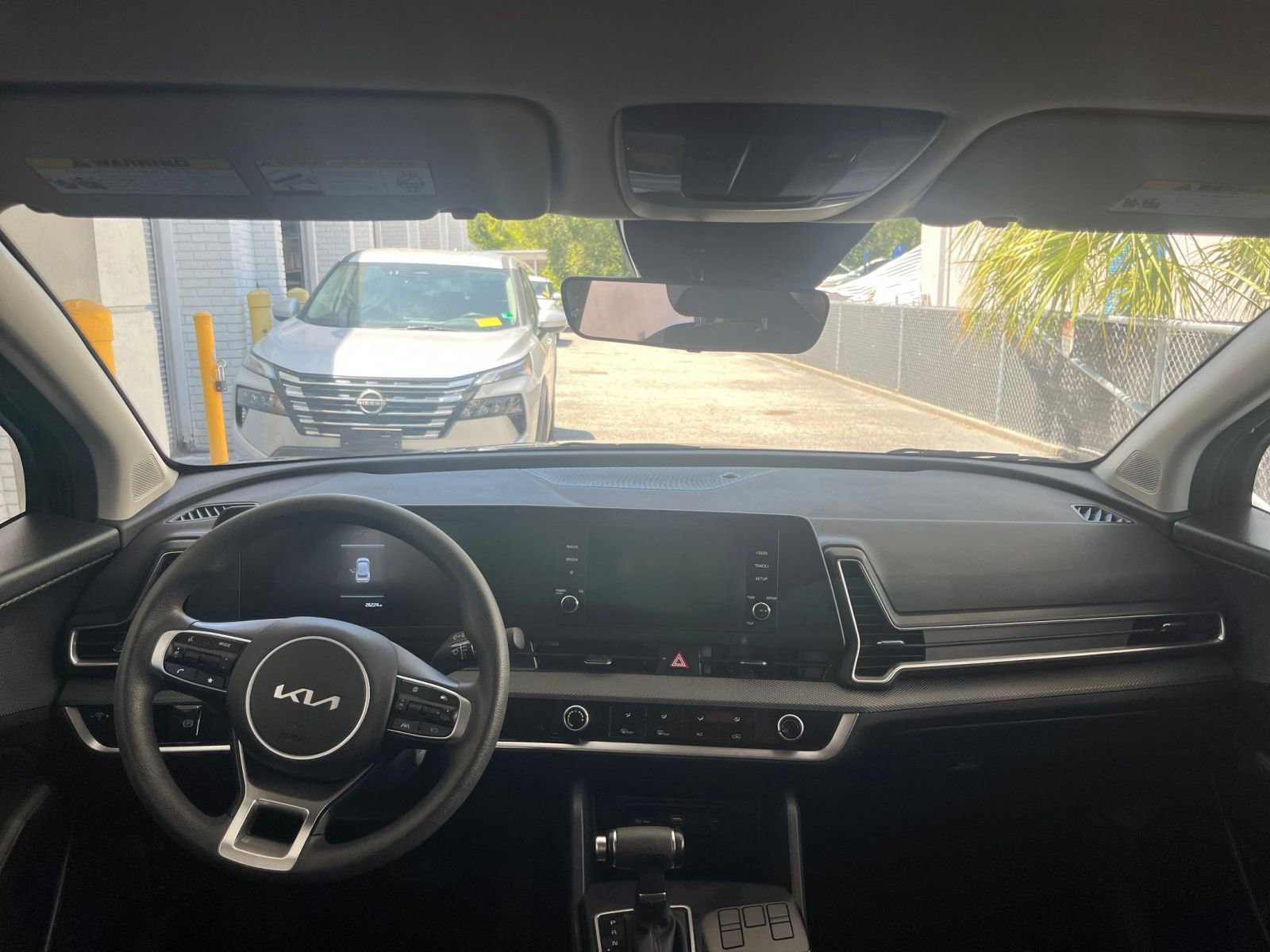 Used 2025 Kia Sportage LX image 32