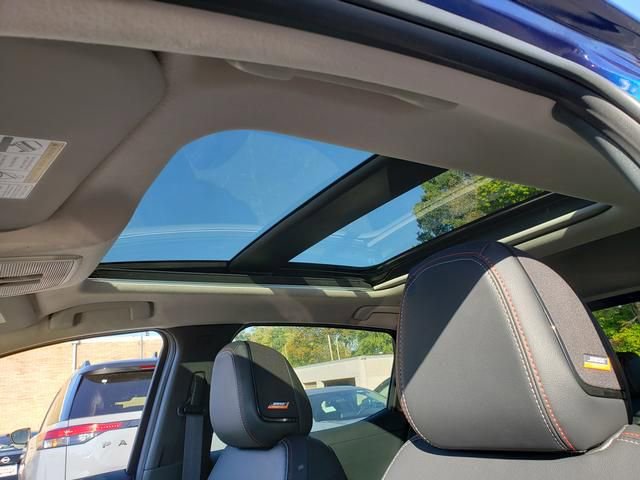 New 2026 Nissan Kicks SR w/ SR Premium Package image 18