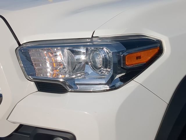 Used 2023 Toyota Tacoma SR5 w/ SX Package image 10