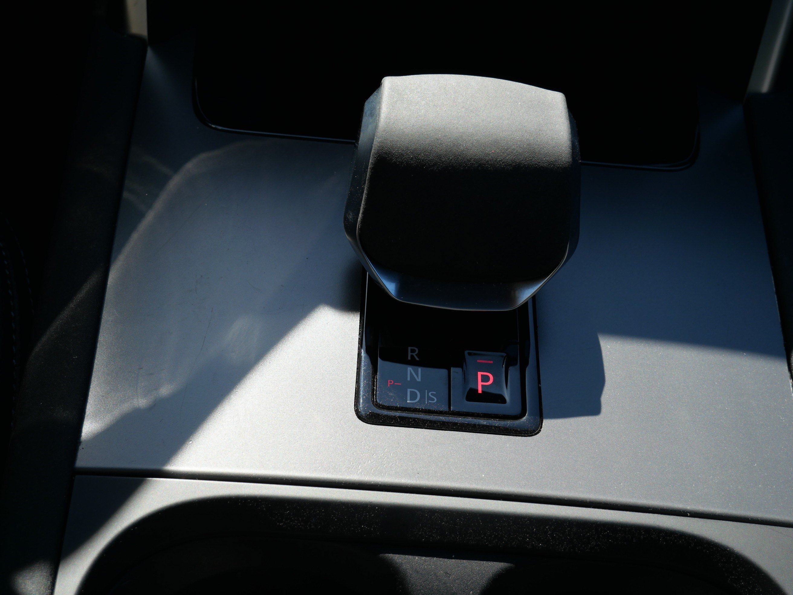 Used 2024 Land Rover Discovery Sport Dynamic SE AWD/4WD image 23