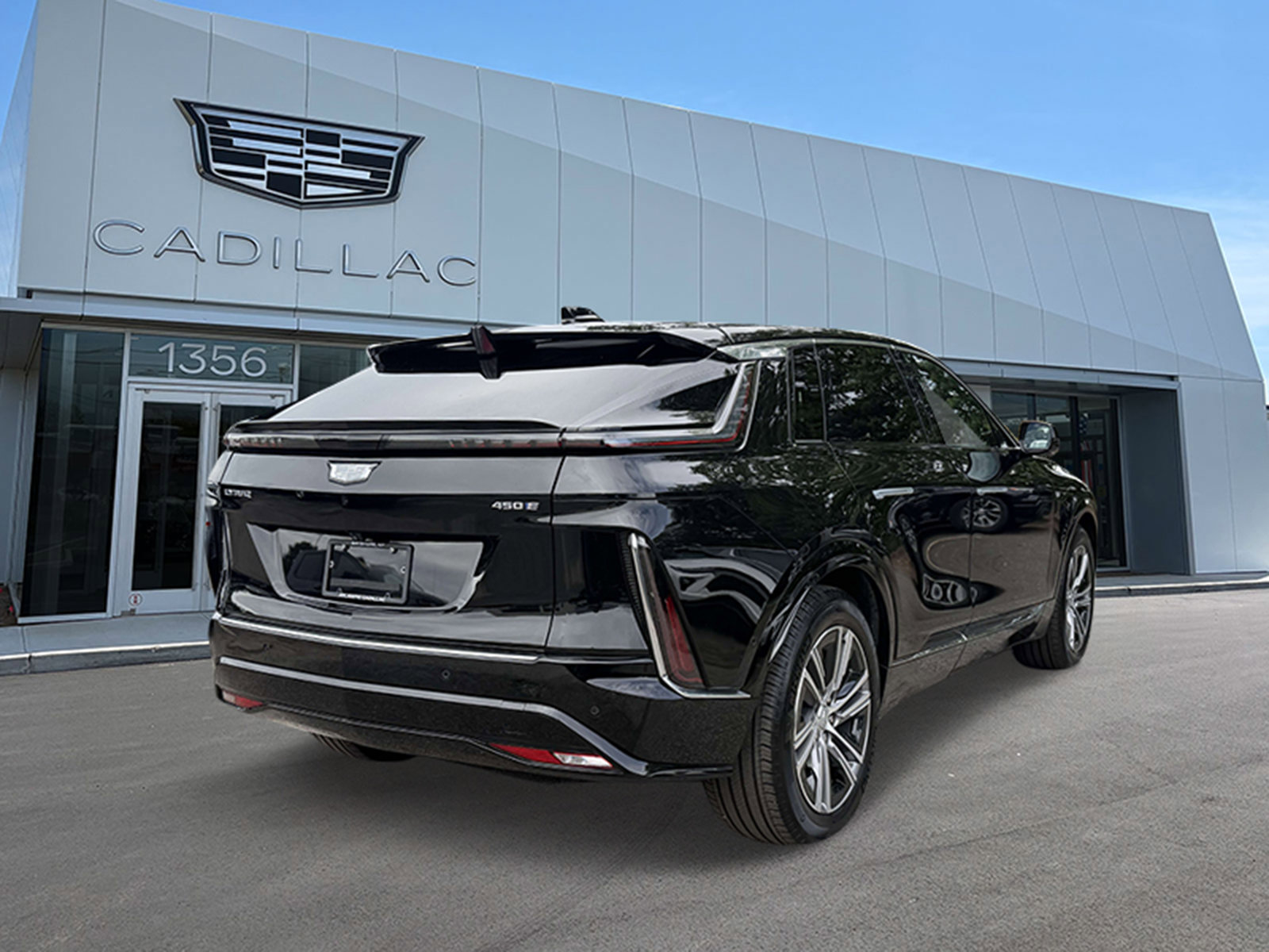 Certified 2024 Cadillac Lyriq Luxury RWD image 5