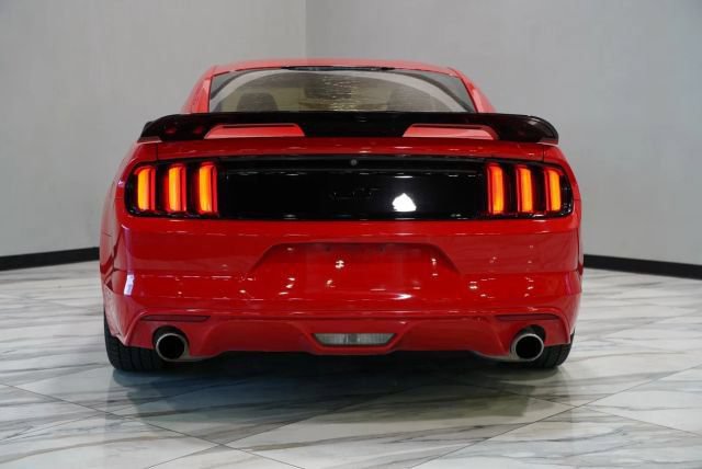 Used 2015 Ford Mustang GT RWD image 7