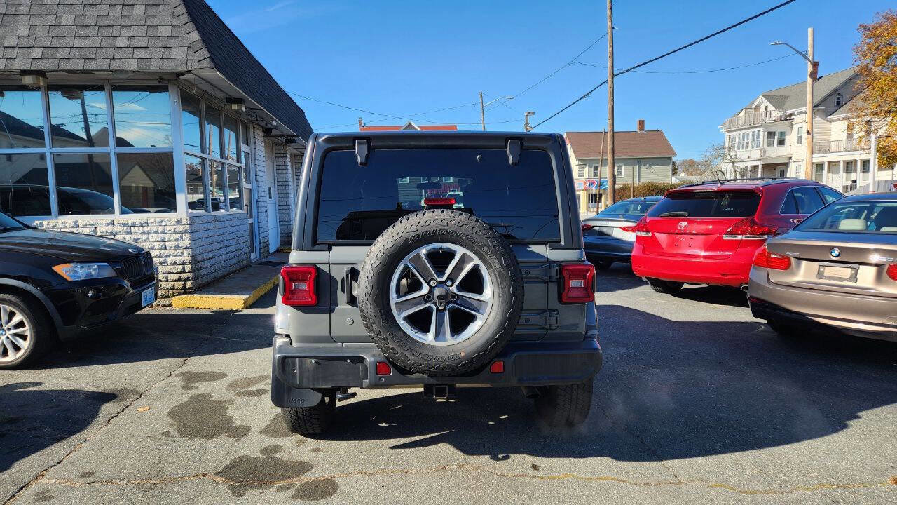 Used 2018 Jeep Wrangler Unlimited Sahara w/ Dual Top Group AWD/4WD image 7