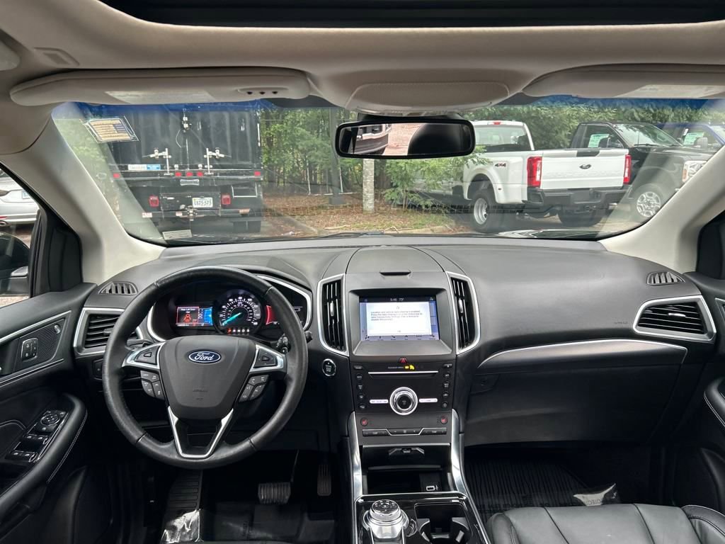 Used 2019 Ford Edge Titanium w/ Cold Weather Package image 20