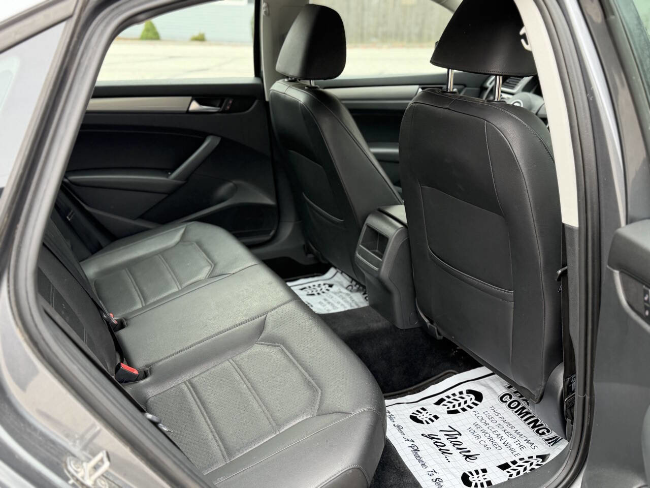 Used 2015 Volkswagen Passat 1.8T Wolfsburg Edition image 14