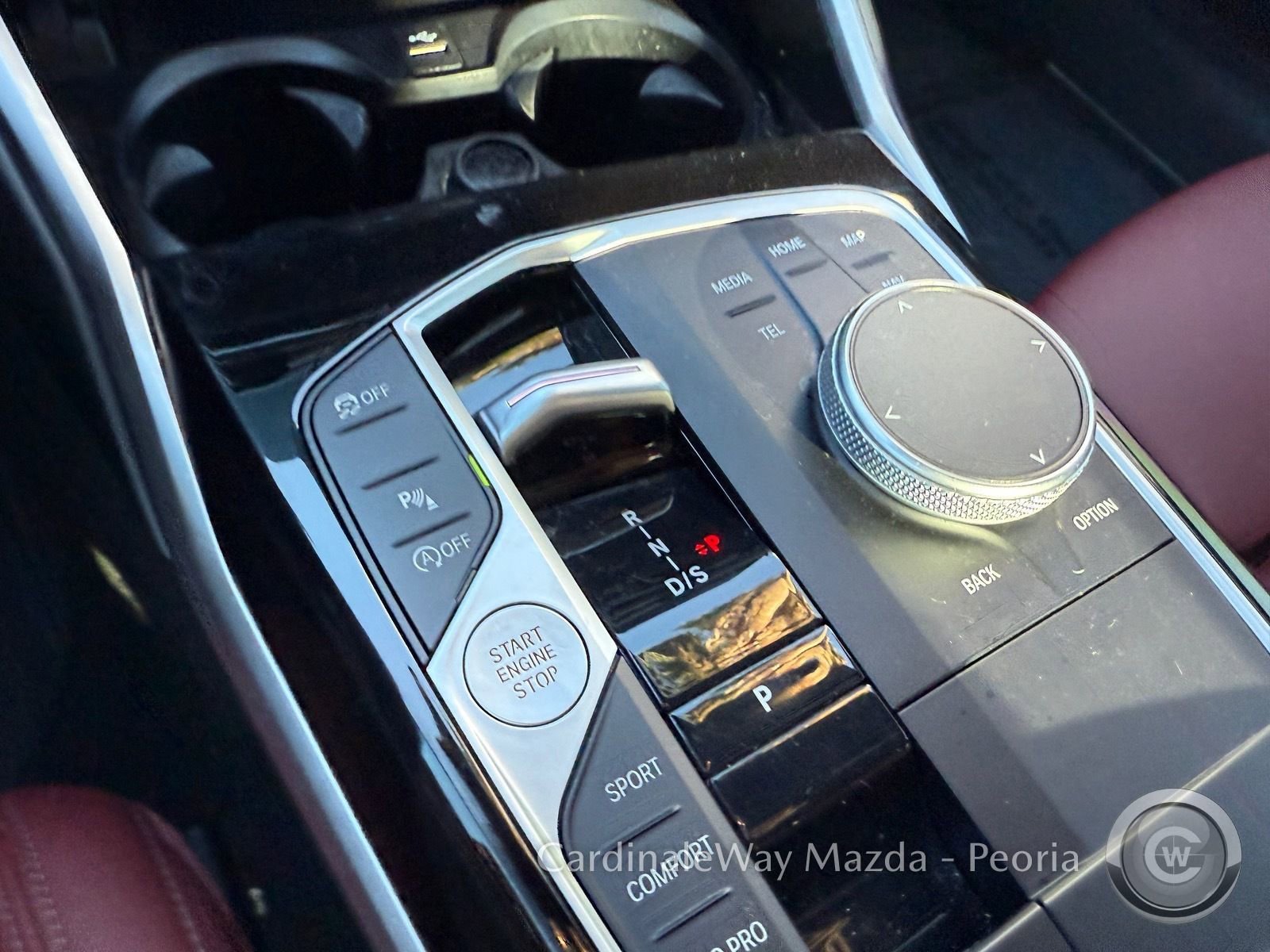 Used 2024 BMW 330i Sedan w/ Convenience Package image 25