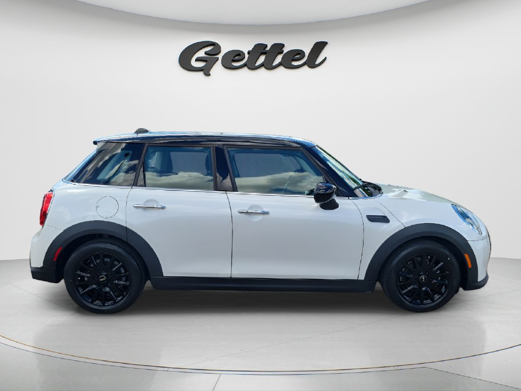 Used 2024 MINI Cooper 4-Door Hardtop FWD image 4