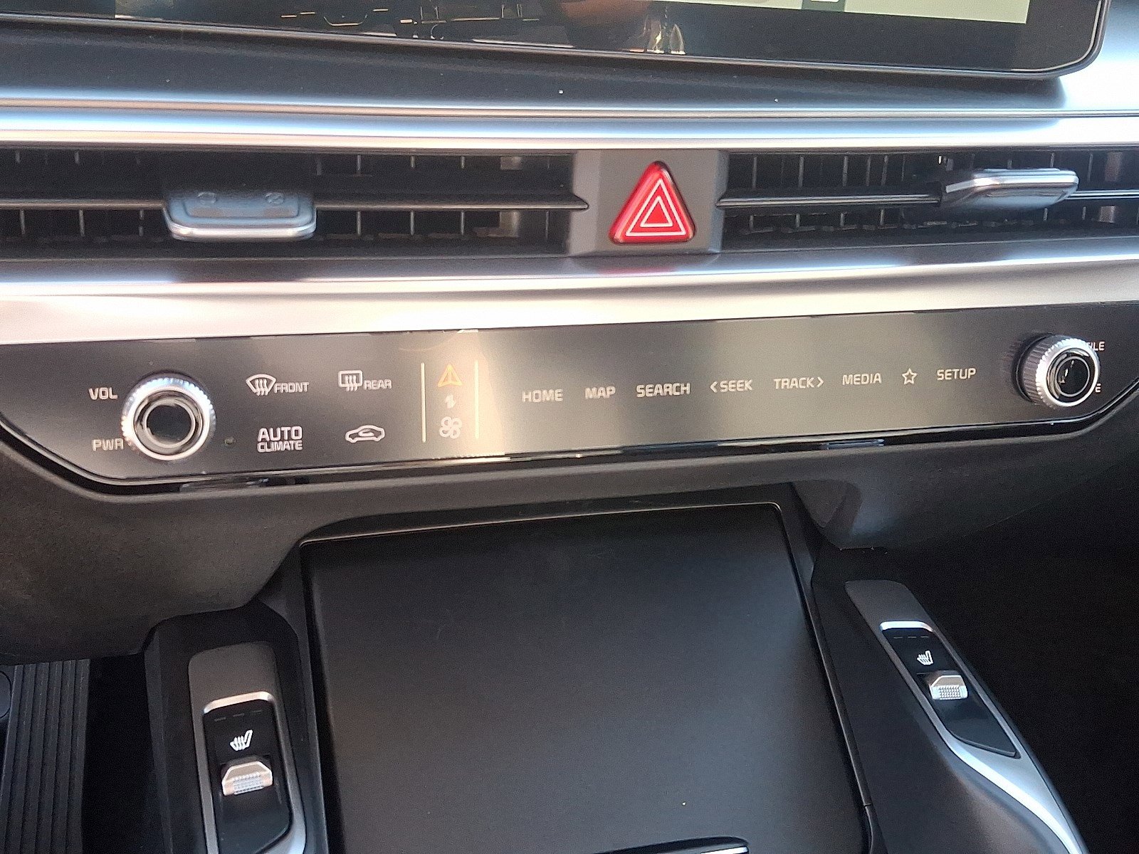 New 2025 Kia Sorento EX w/ EX Panoramic Sunroof Package image 11