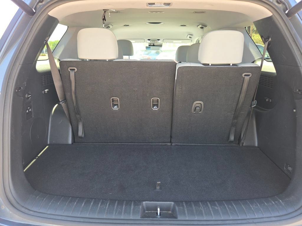 Used 2025 Hyundai Palisade SEL FWD image 15