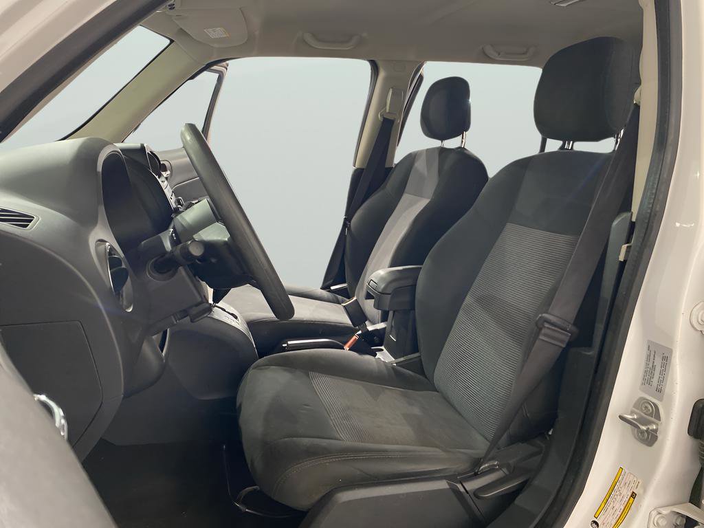 Used 2015 Jeep Patriot Sport w/ Power Value Group image 9