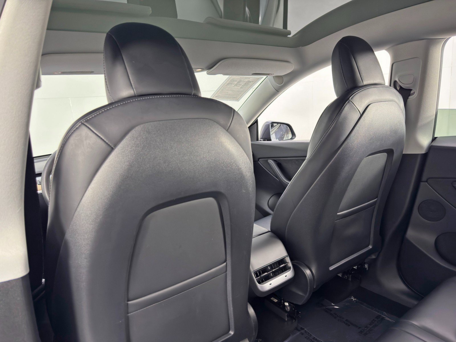 Used 2021 Tesla Model Y Long Range image 35