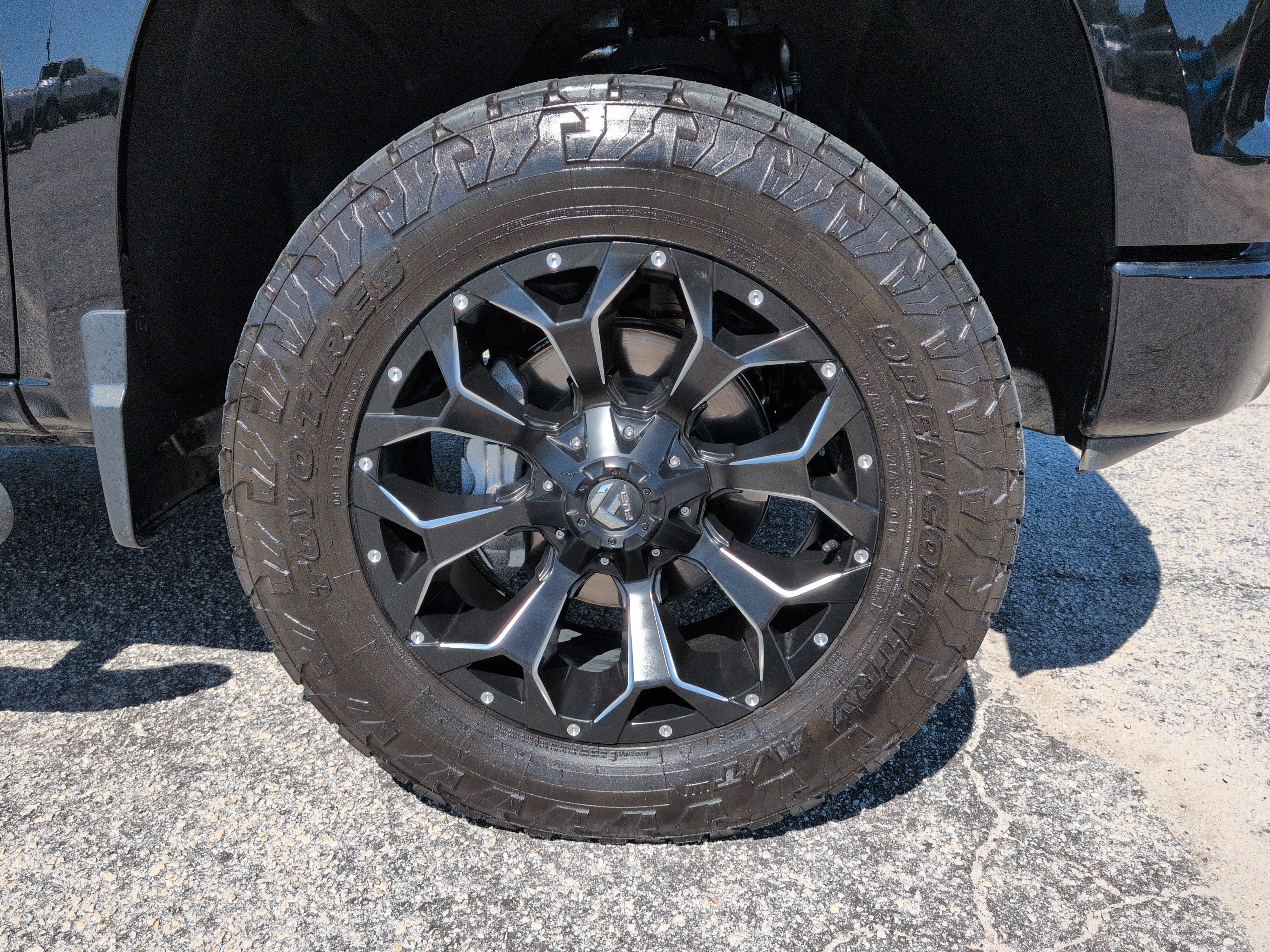 Used 2024 Chevrolet Silverado 1500 Custom Trail Boss AWD/4WD image 9