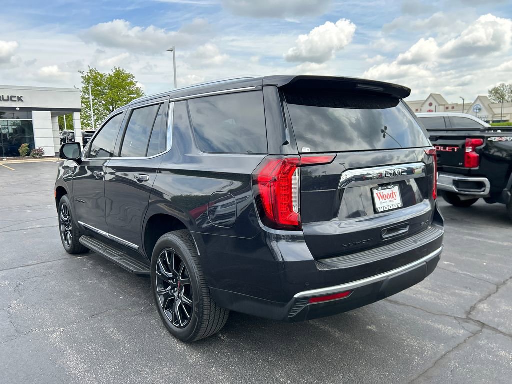 Certified 2023 GMC Yukon SLT w/ SLT Premium Package AWD/4WD image 9
