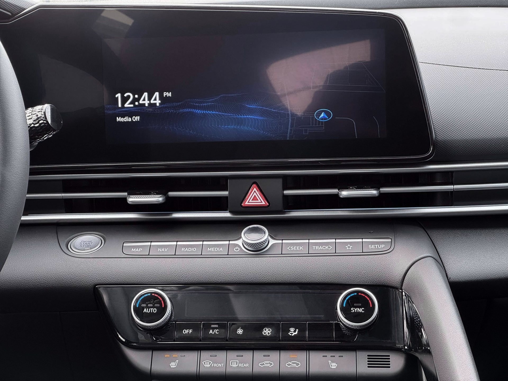 New 2026 Hyundai Elantra Limited FWD image 19