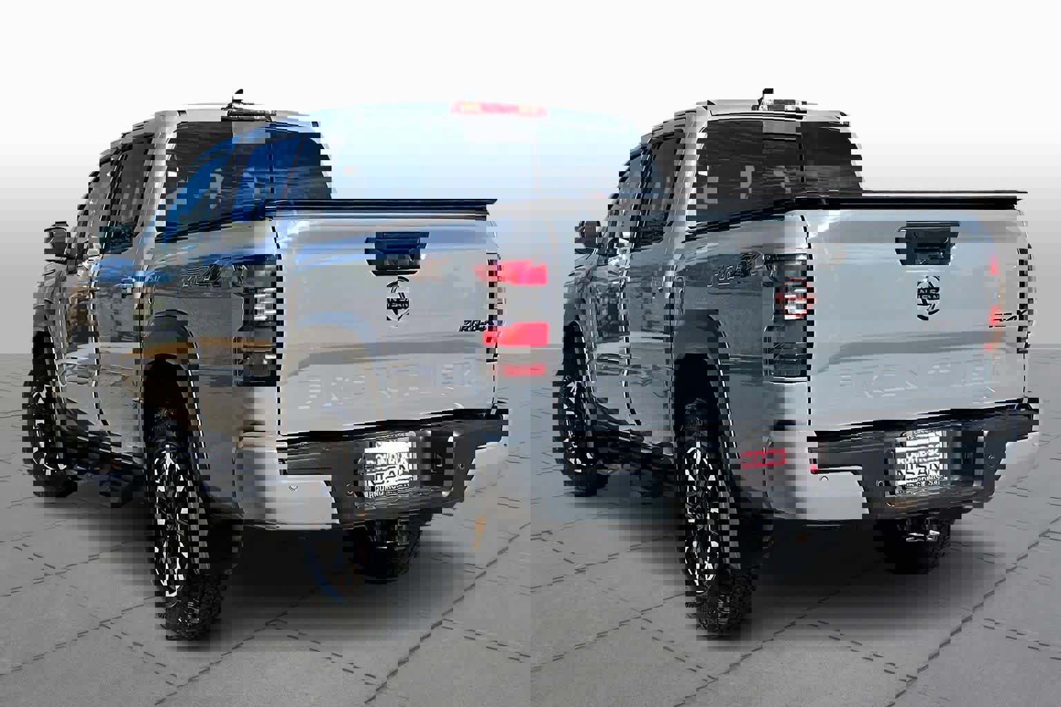 Used 2023 Nissan Frontier PRO-4X w/ Pro Convenience Package image 12