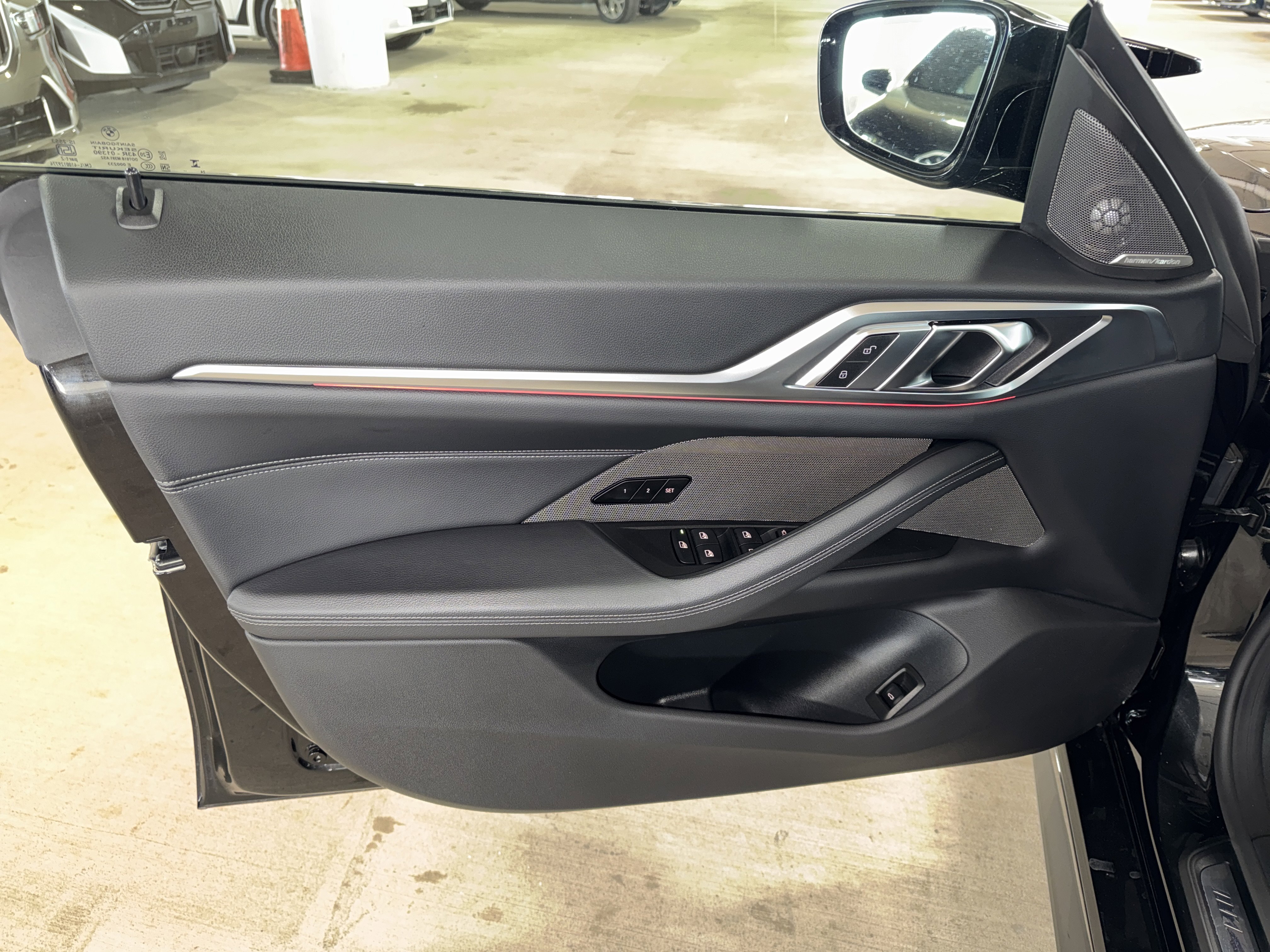 Certified 2025 BMW M440i image 17