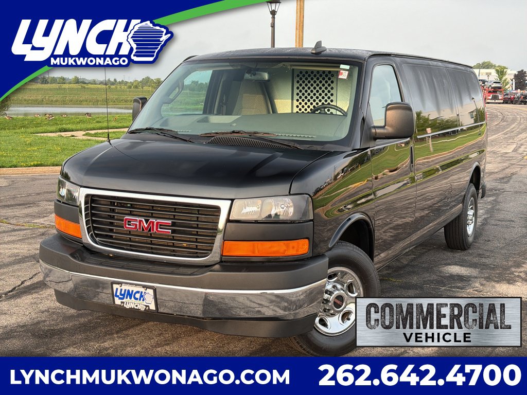 Used 2023 GMC Savana 3500 Extended w/ Driver Convenience Package RWD image 1