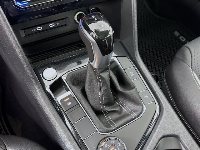 New 2026 Volkswagen Taos SEL AWD/4WD image 18
