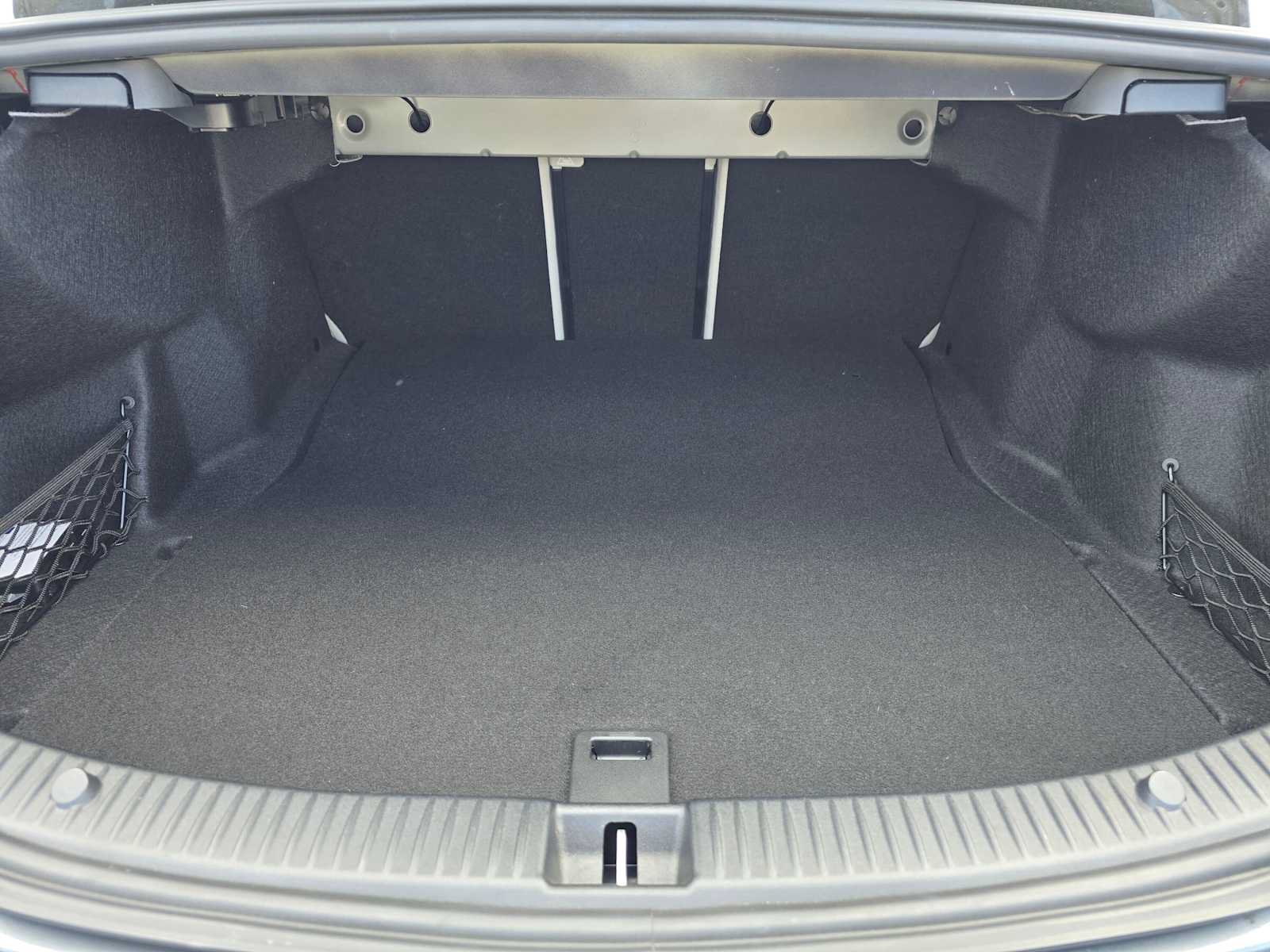 Used 2017 Mercedes-Benz C 300 Sedan image 13