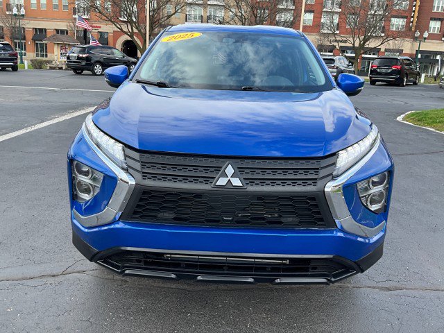 Used 2025 Mitsubishi Eclipse Cross SE image 2