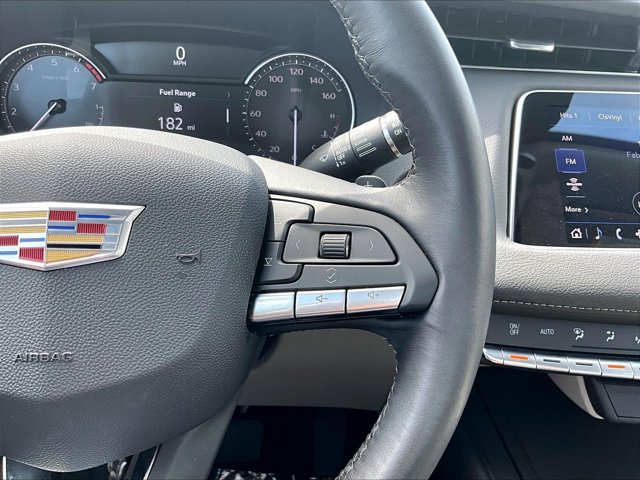 Used 2023 Cadillac XT4 Premium Luxury FWD image 21