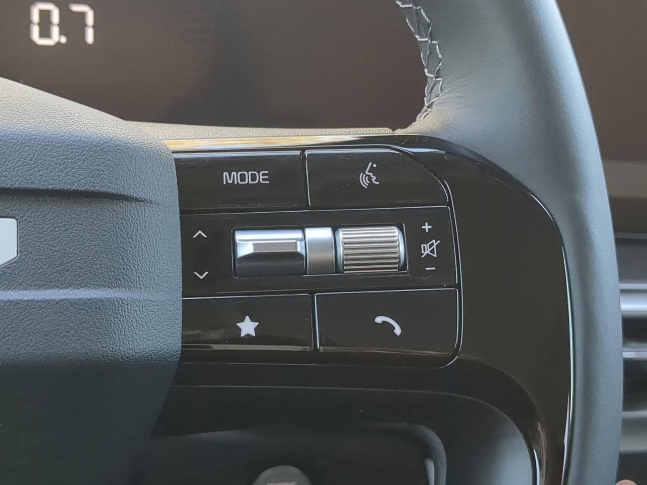 New 2026 Kia Sorento S w/ S Panoramic Sunroof Package image 16