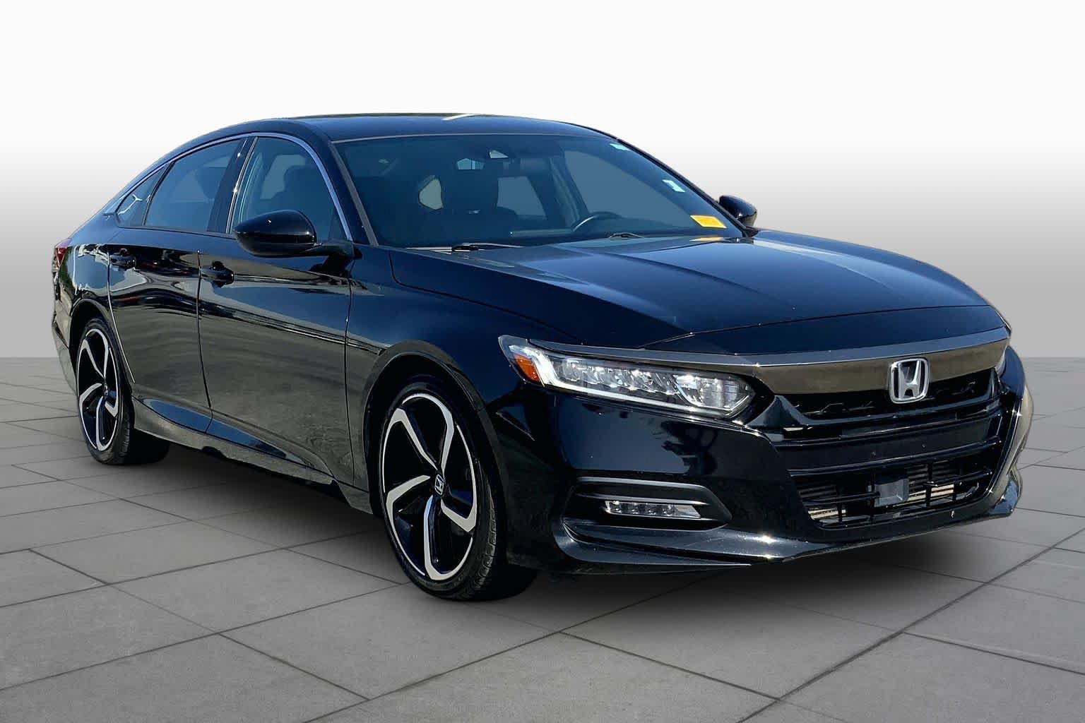 Used 2018 Honda Accord Sport image 3