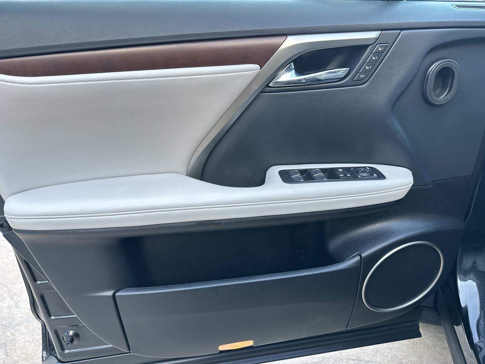 Used 2022 Lexus RX 350 FWD w/ Premium Package image 17